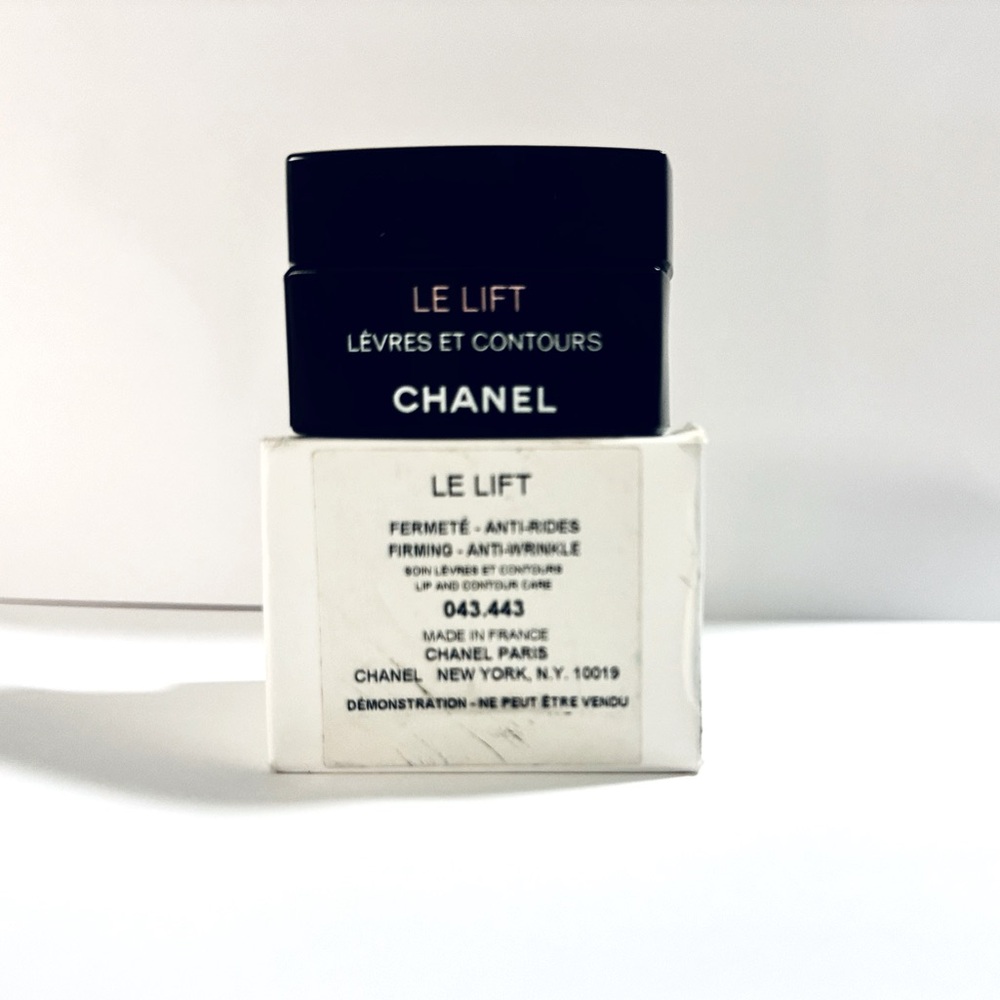 NIB Chanel Le Lift LIP & CONTOUR CARE FIRMING - ANTI-WRINKLE 15g/0.5oz